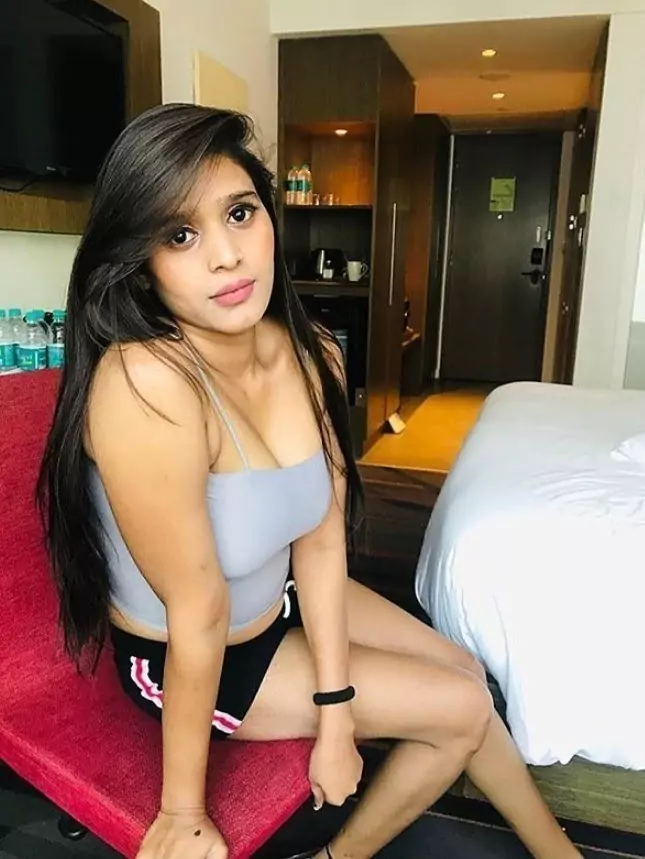 कॉल गर्ल्स सर्विस अंजुना बीच